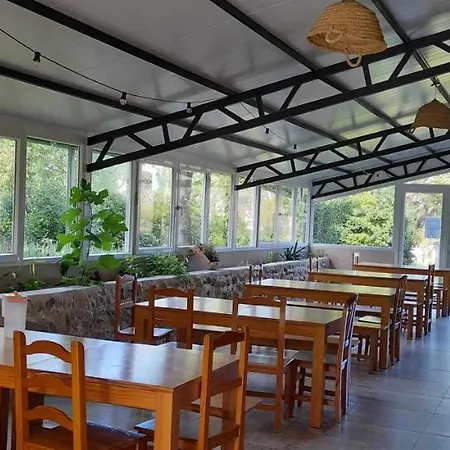 Integro 42plazas En Total Hostal Agres
